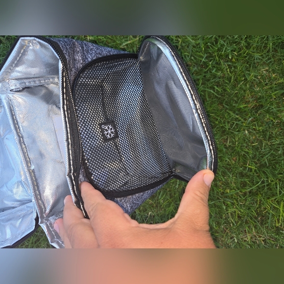 Adidas Portable Lunch Bag Insulated Cooler w/ Handle School Work Bag Gray Clean - Picture 5 of 6